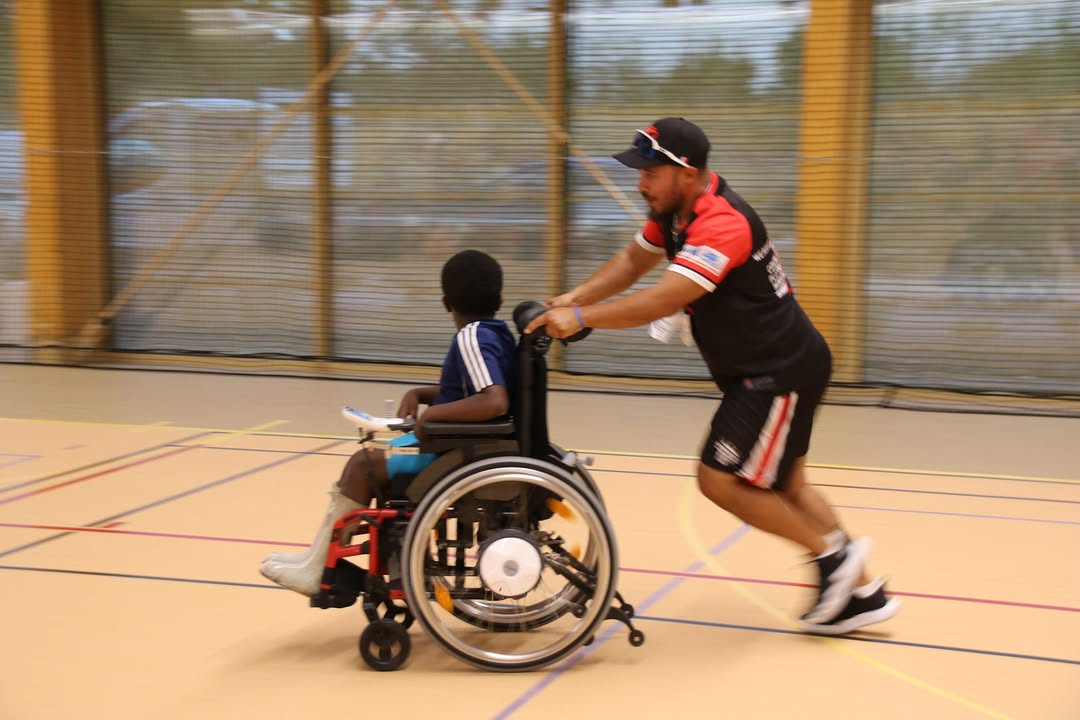 Un moment de partage entre les participants à la rentrée du club